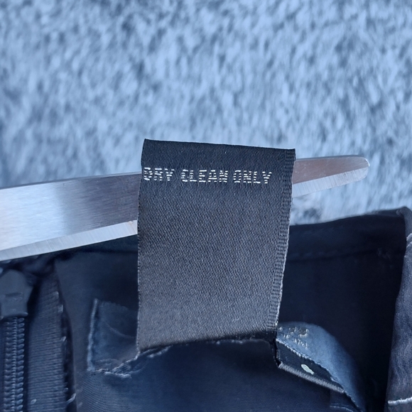 TWIGGY London 100% Silk Sleeveless Top Small - Picture 4 of 11